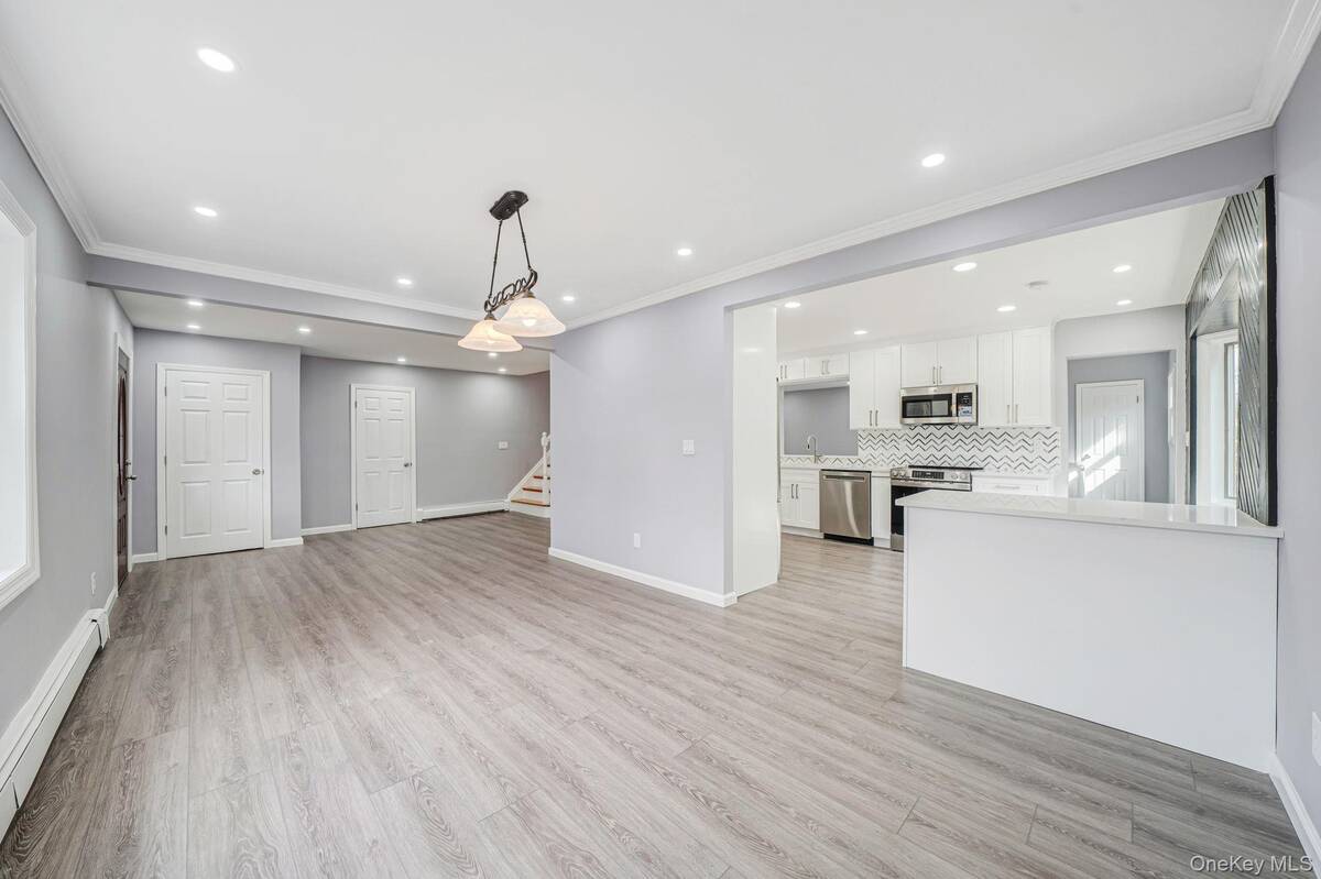 #9 photo, 1 Yardley Lane, Саффолк ‖ Nesconset , NY 11767