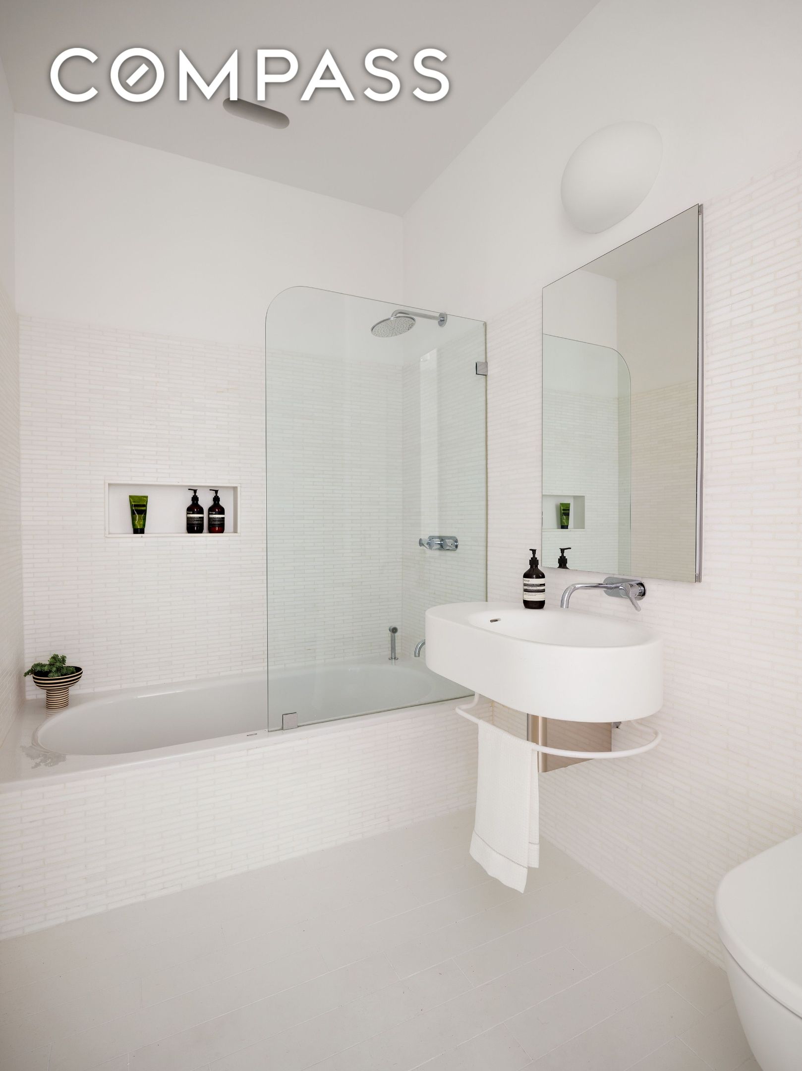 #12 photo, 56 Leonard Street, Tribeca , NY 10013