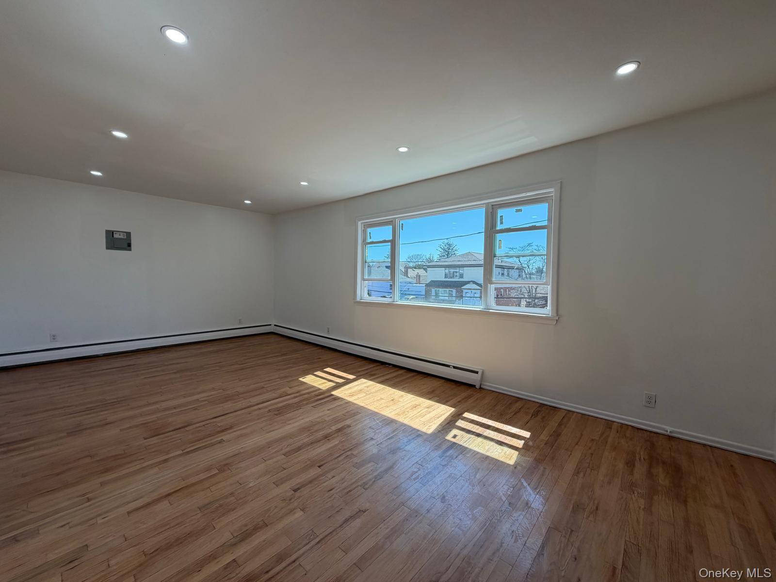 #3 photo, 1 Munro Blvd Boulevard, Valley Stream , NY 11581