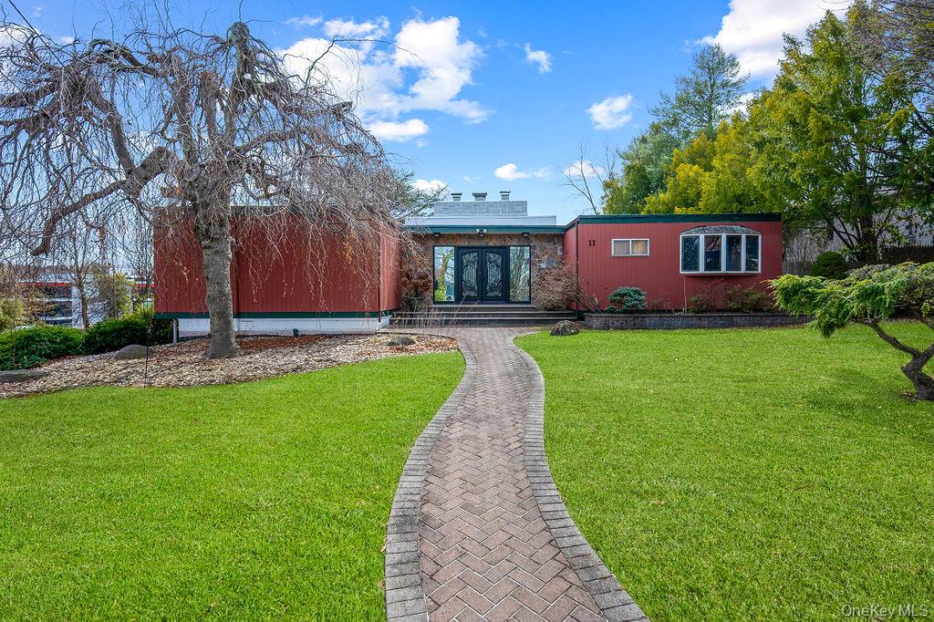 #1 photo, 11 Valley View Road, Great Neck , NY 11021