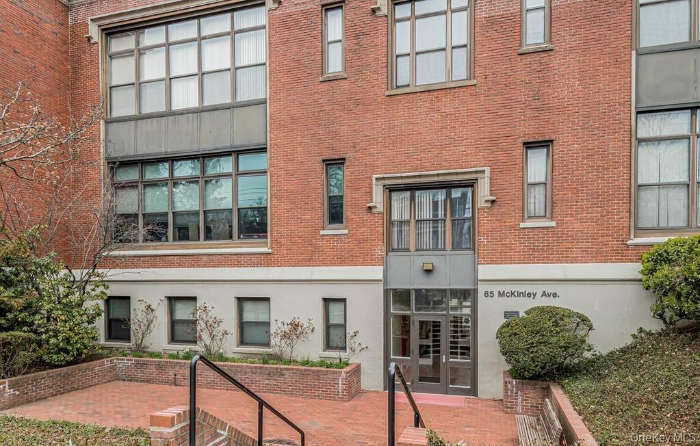 #15 photo, 85 Mckinley Avenue, White Plains , NY 10606