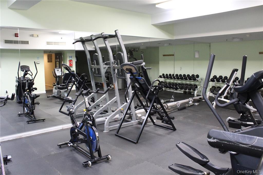 #19 photo, 85 Mckinley Avenue, White Plains , NY 10606