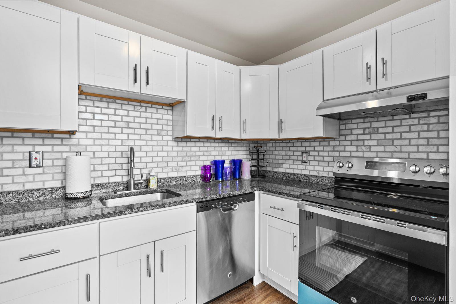 #4 photo, 85 Mckinley Avenue, White Plains , NY 10606