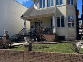 2350 East 2nd Street 房源照片 1