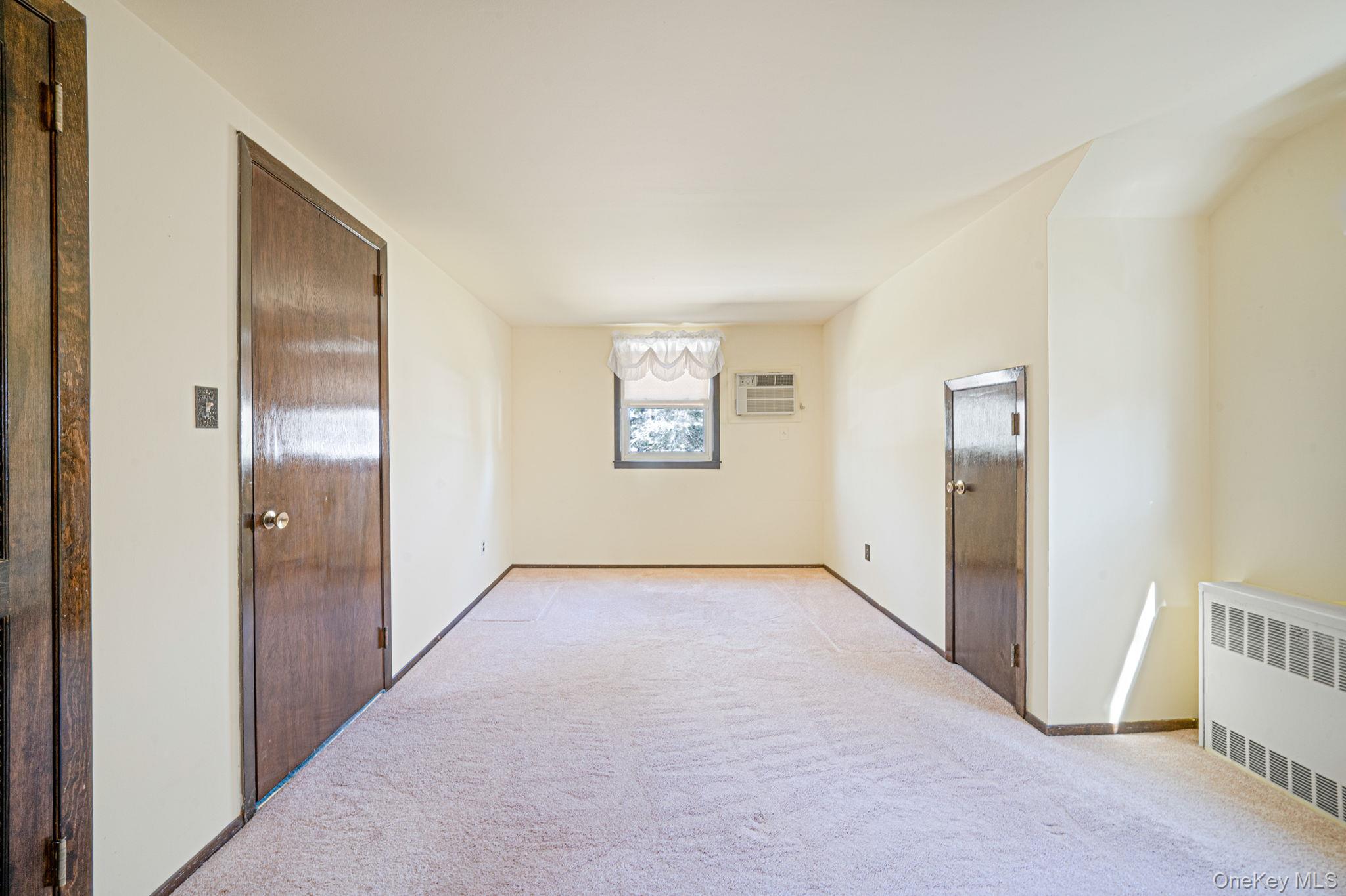 #16 photo, 95 Horton Drive, Huntington Station , NY 11746