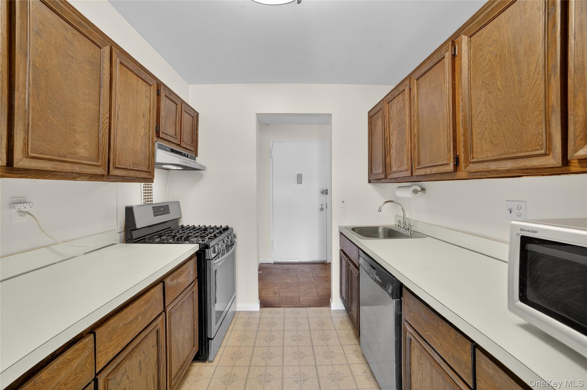 #19 photo, 25 Lake Street, White Plains , NY 10603