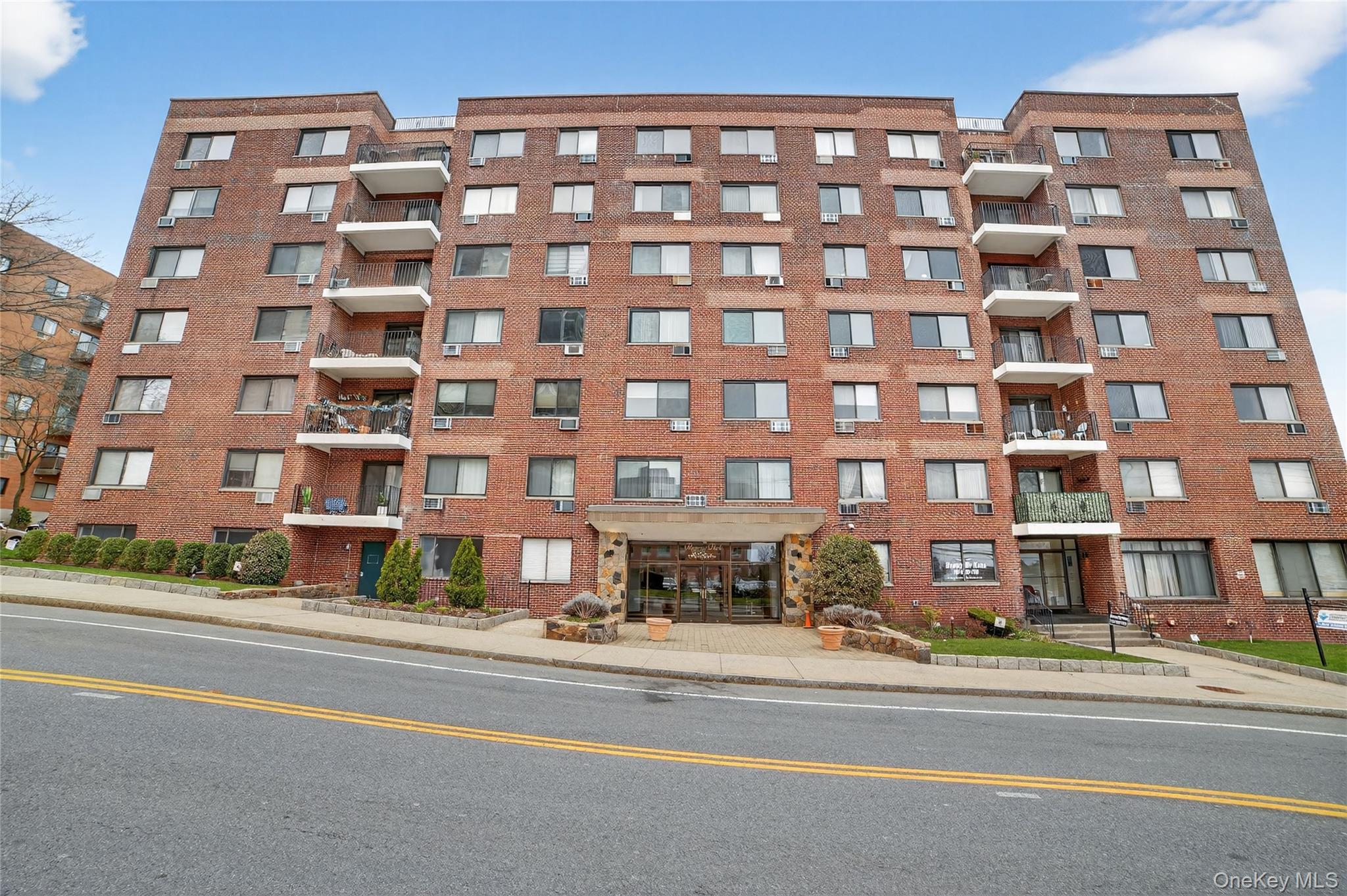 #3 photo, 25 Lake Street, White Plains , NY 10603