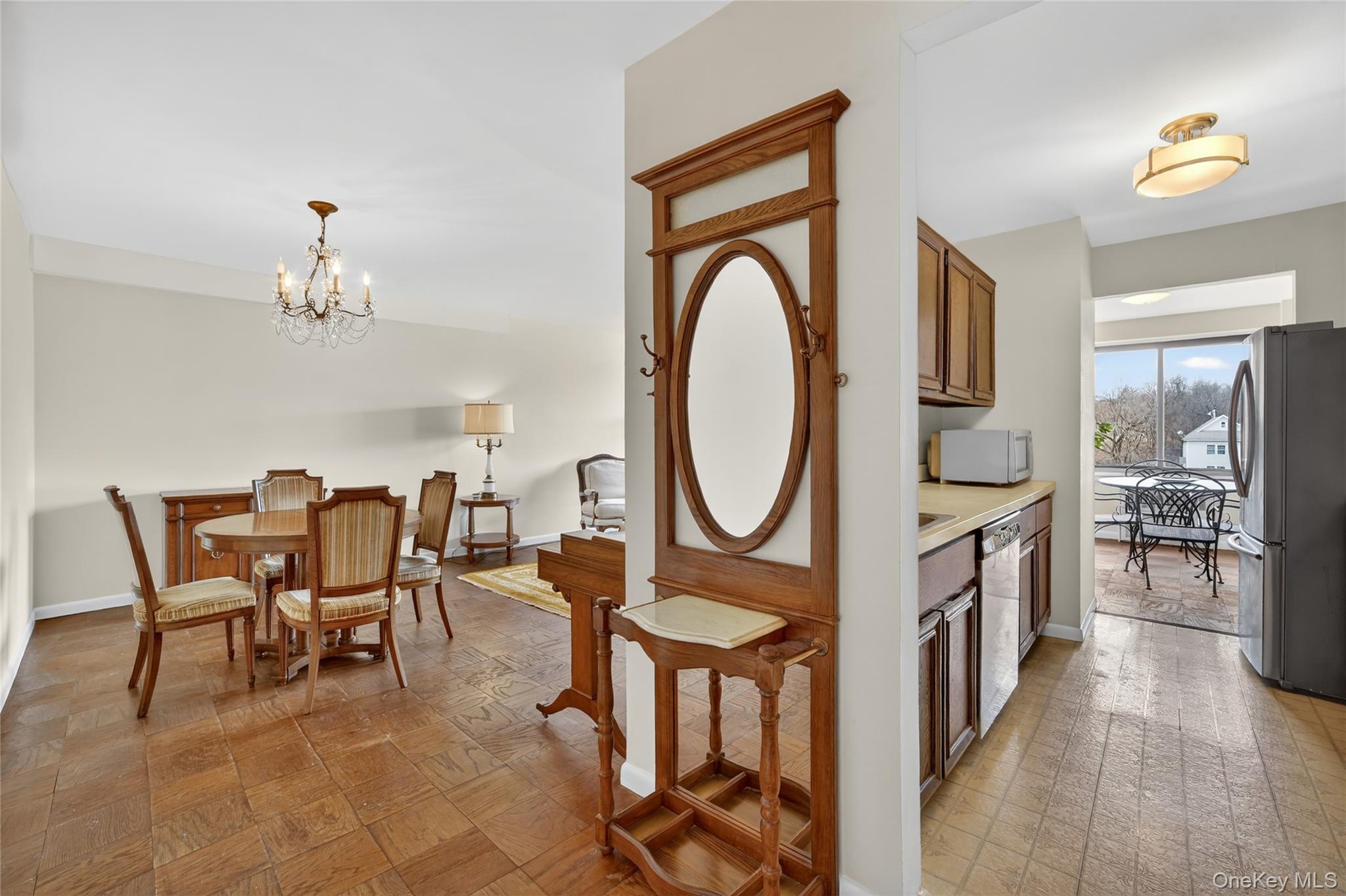 #5 photo, 25 Lake Street, White Plains , NY 10603