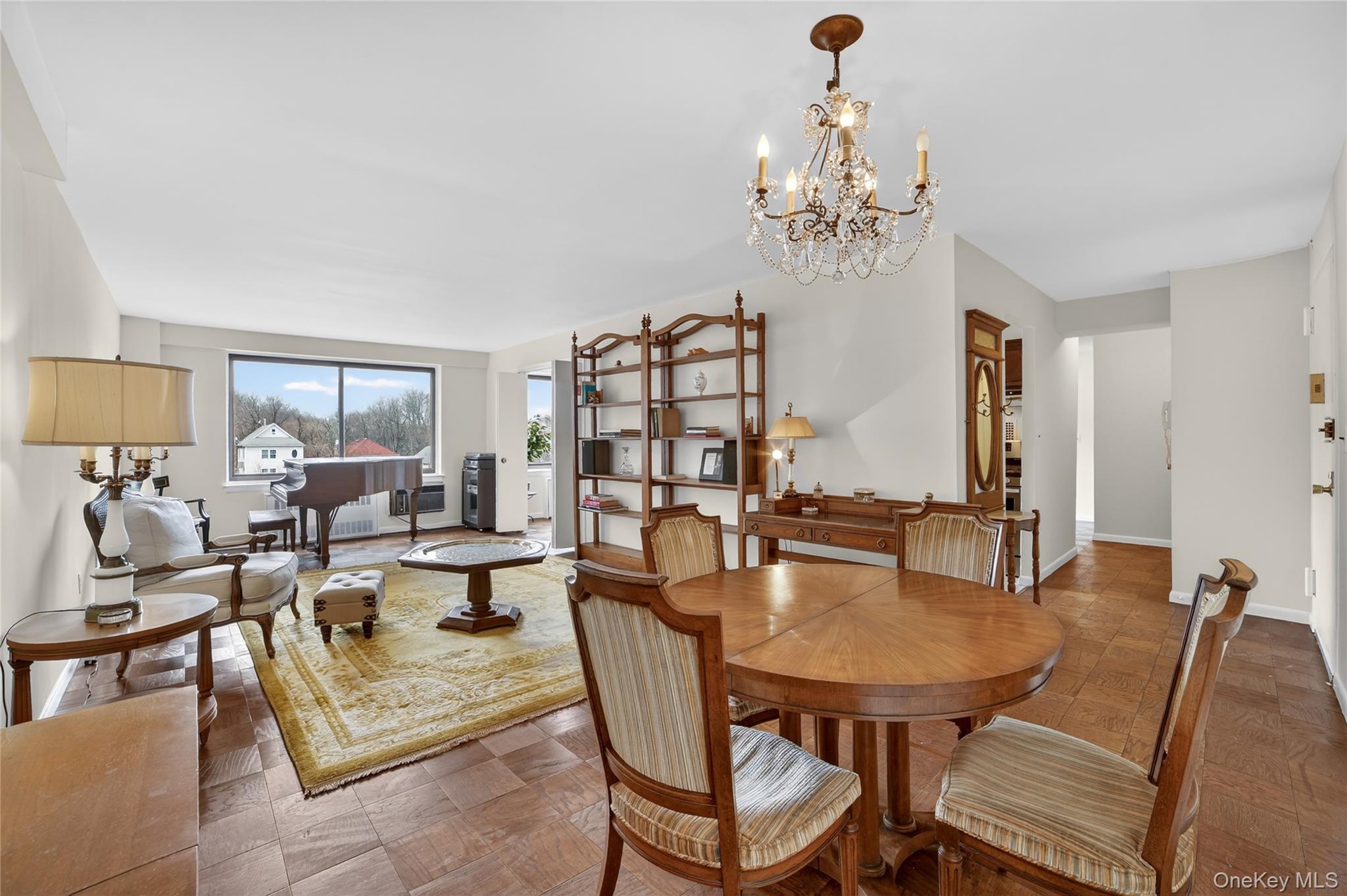 #8 photo, 25 Lake Street, White Plains , NY 10603