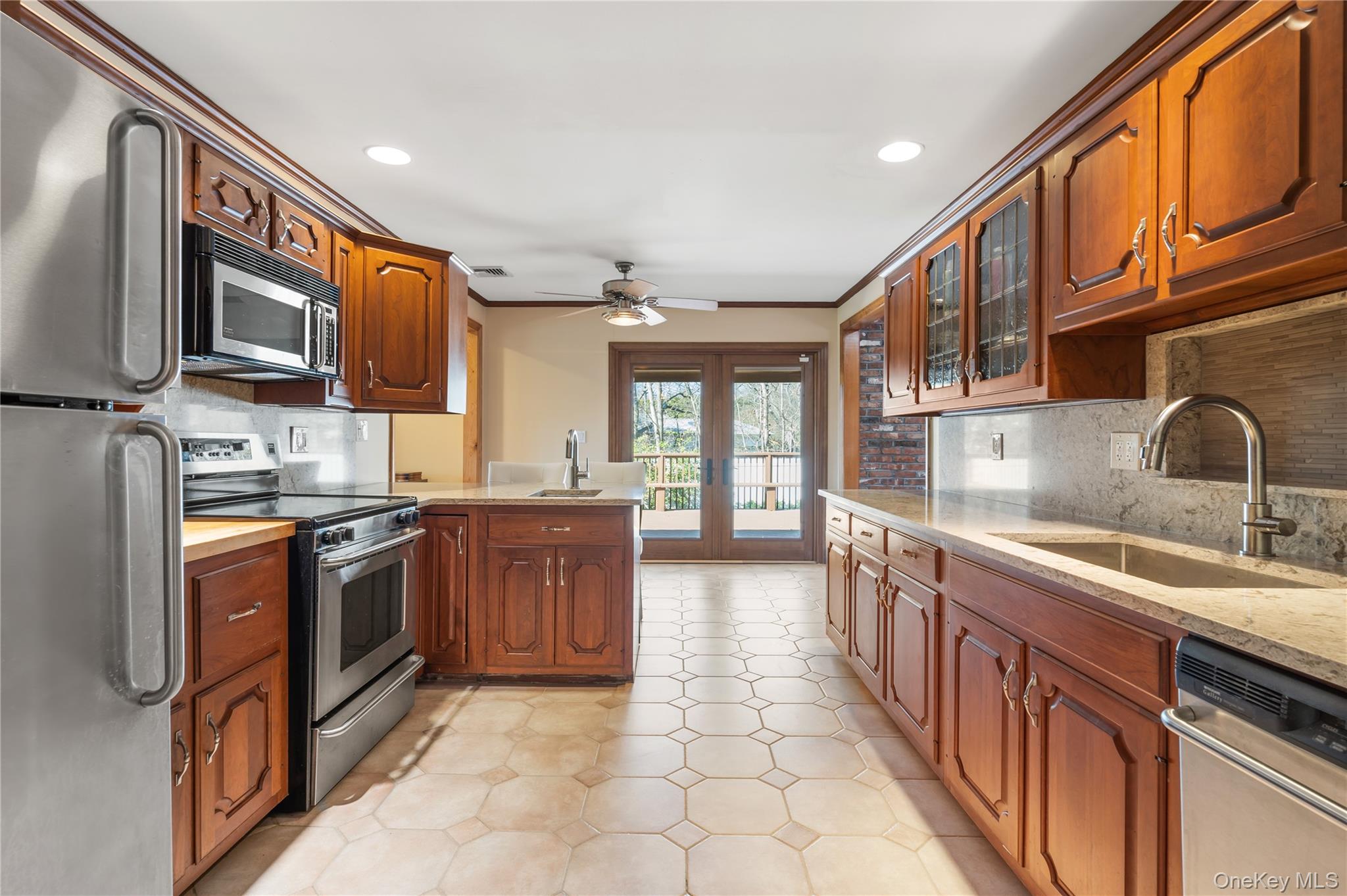 #12 photo, 6 Edcris Lane, Саффолк ‖ Huntington , NY 11743