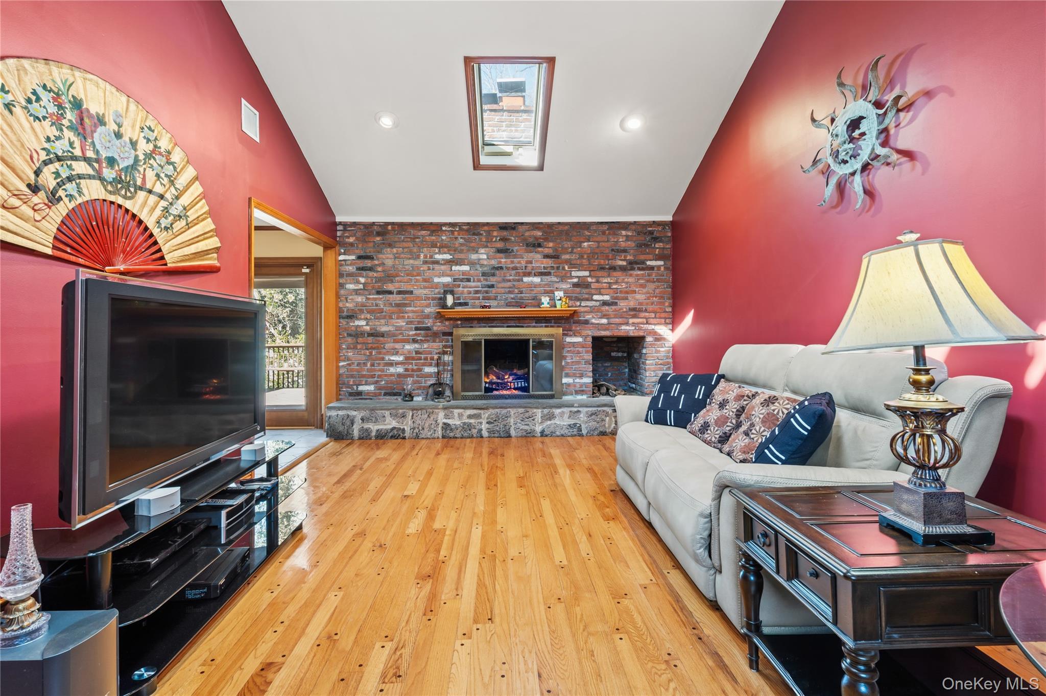 #16 photo, 6 Edcris Lane, Саффолк ‖ Huntington , NY 11743