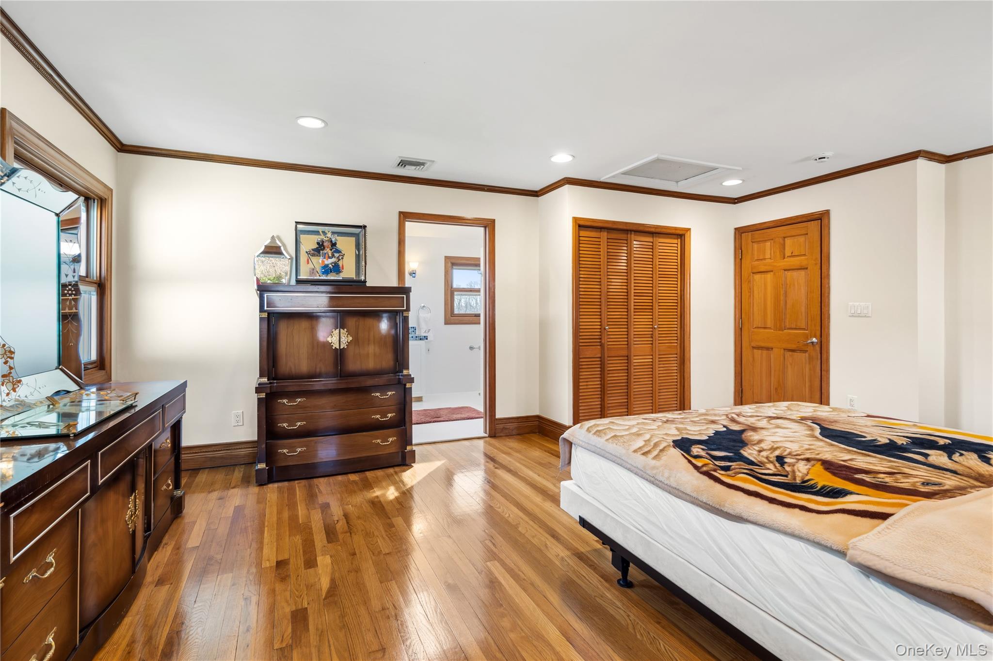 #18 photo, 6 Edcris Lane, Саффолк ‖ Huntington , NY 11743