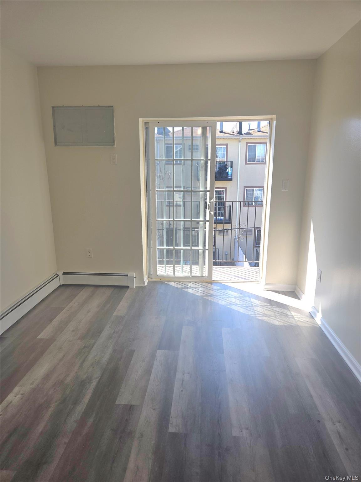 #3 photo, 404 E 54th Street, ブルックリン区 Brooklyn , NY 11203