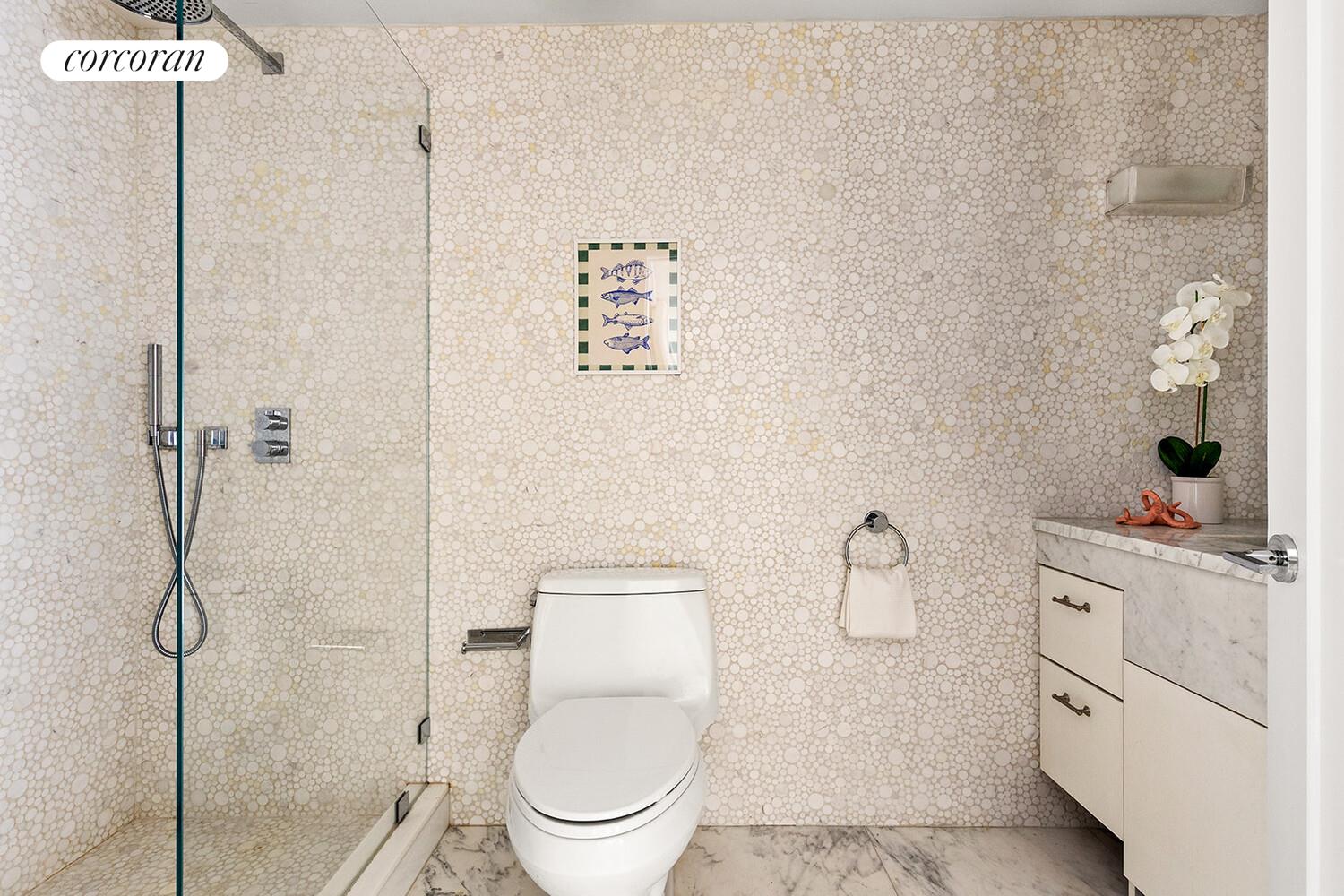 #11 photo, 125 E 12TH Street, East Village , NY 10003