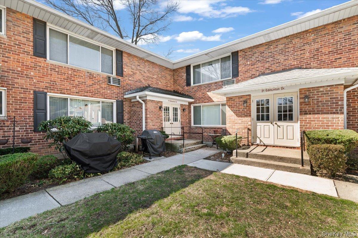 #2 photo, 11 Edmunton Dr, サフォーク郡 North Babylon , NY 11703