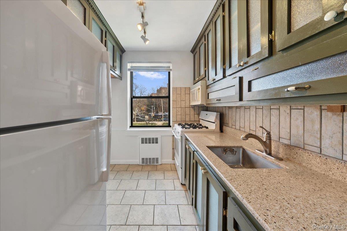 #7 photo, 25-40 Union Street, Flushing , NY 11354