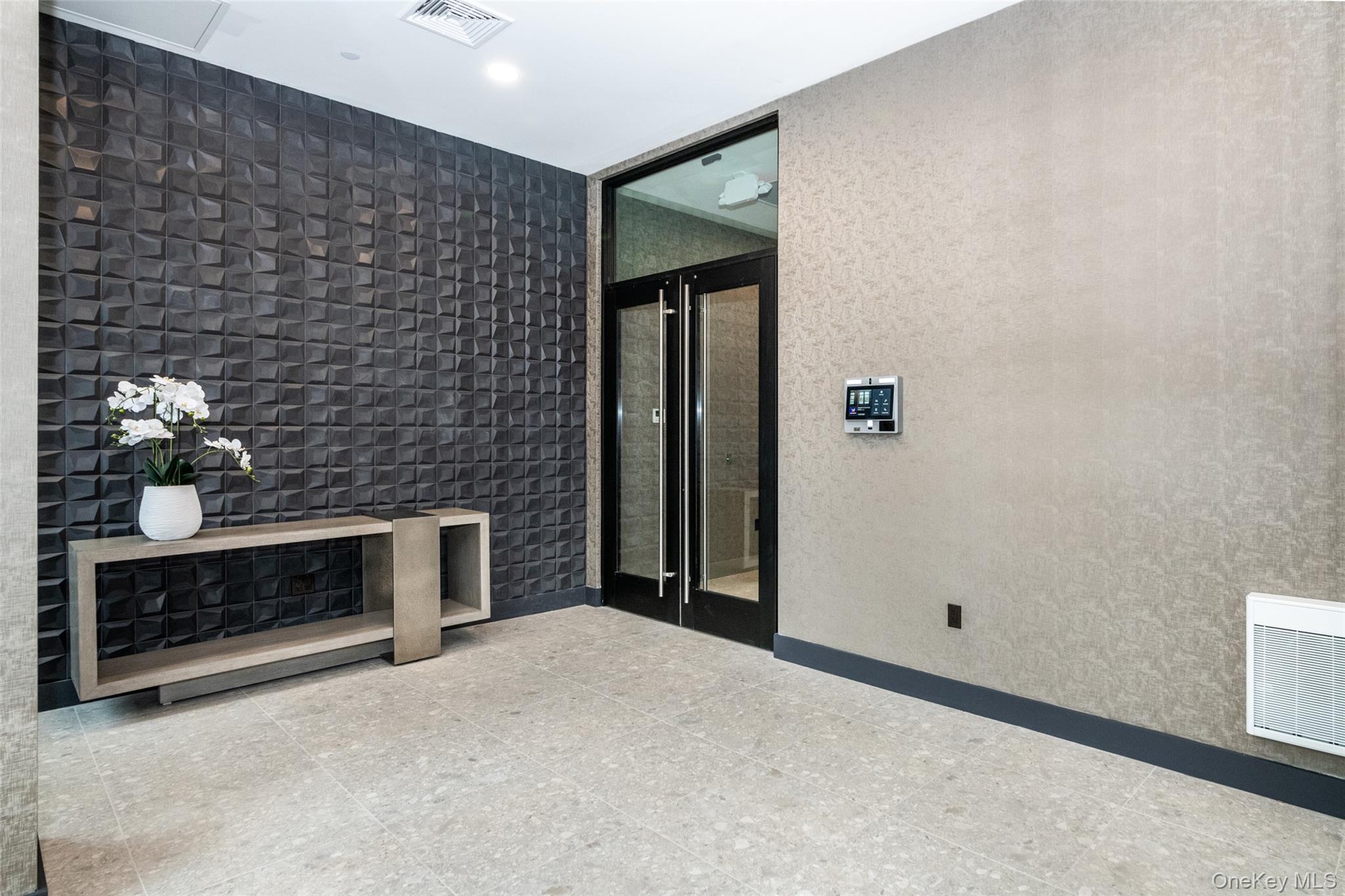 #3 photo, 15 Parkview Avenue, Bronxville , NY 10708