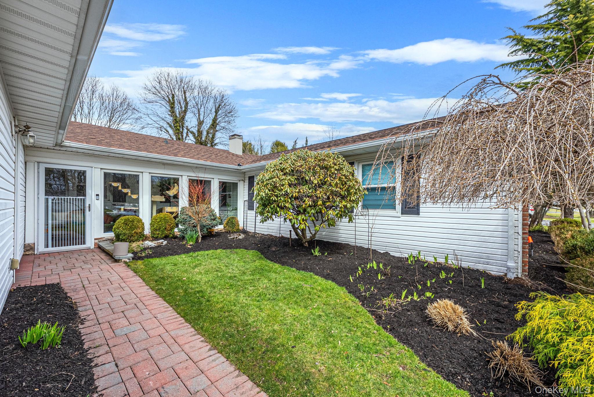 #3 photo, 16 Manchester Lane, Stony Brook , NY 11790