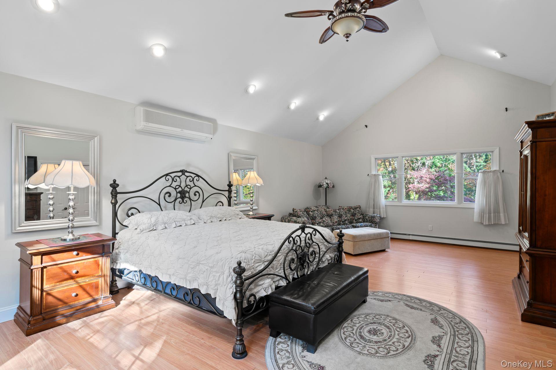 #15 photo, 99 Shirley Court, Smithtown , NY 11787