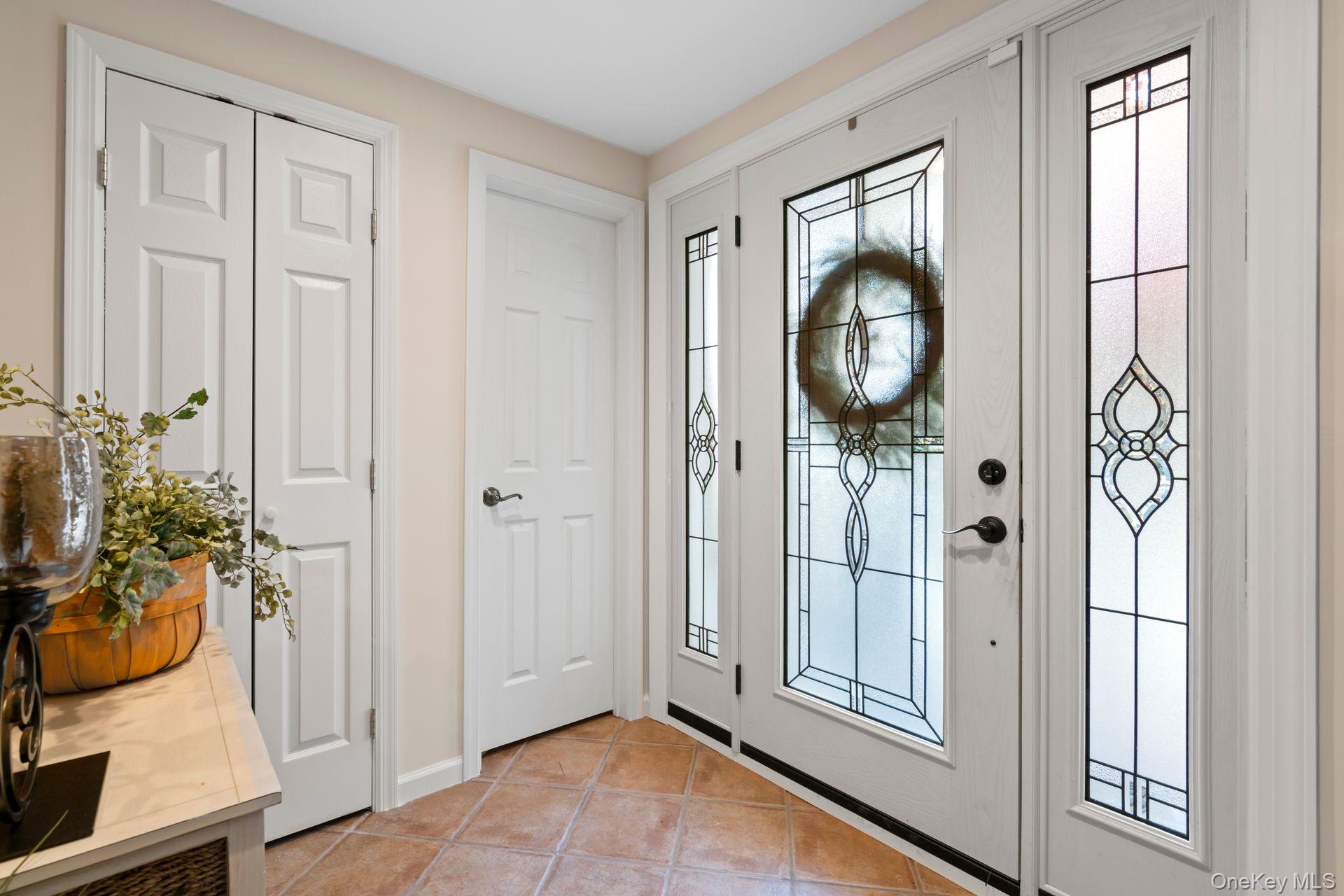 #4 photo, 99 Shirley Court, Smithtown , NY 11787