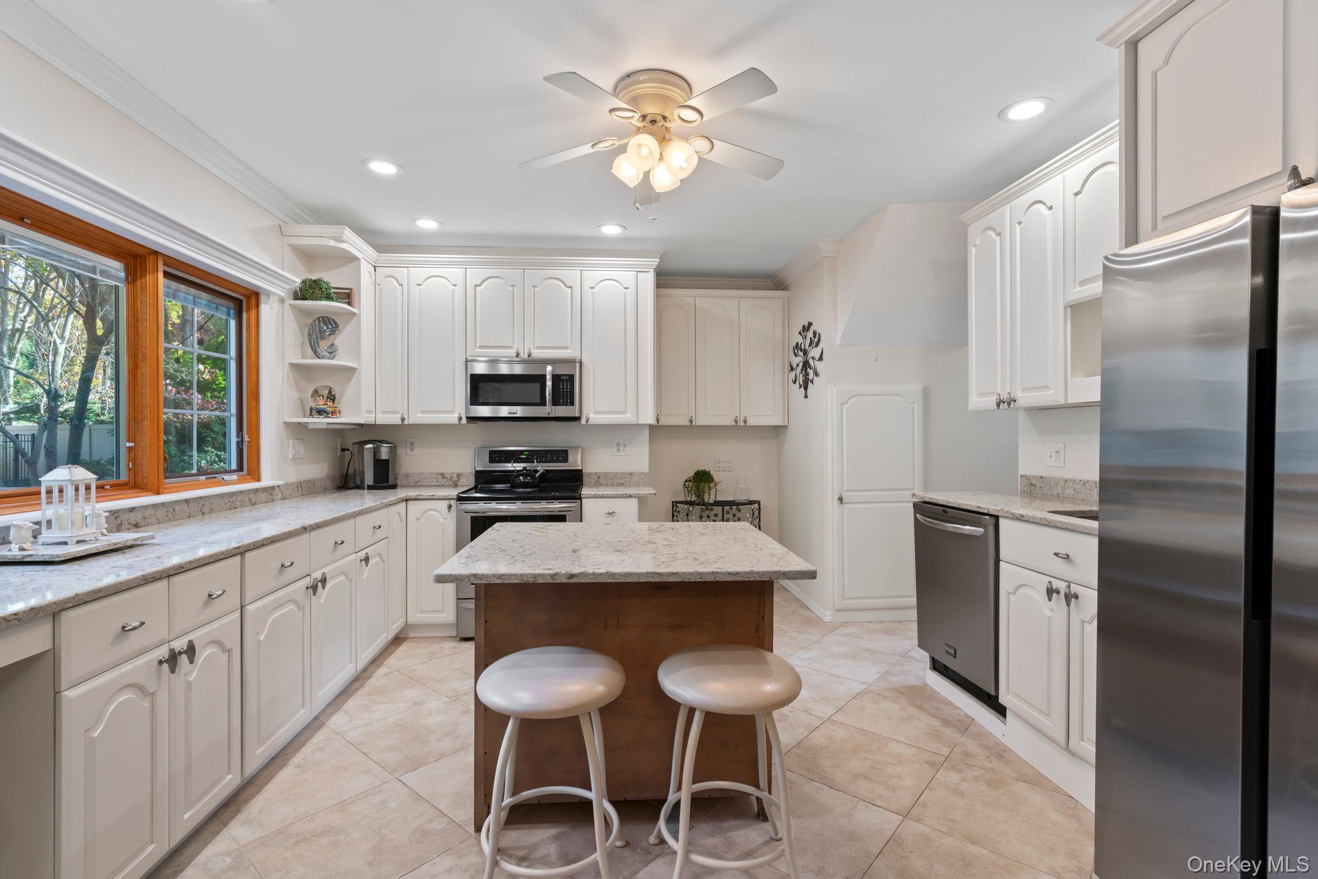 #9 photo, 99 Shirley Court, Smithtown , NY 11787