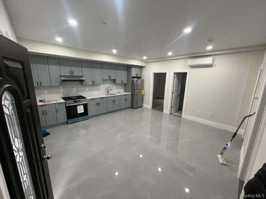 #1 photo, 6114 Cloverdale Blvd, クイーンズ区 Bayside , NY 11364