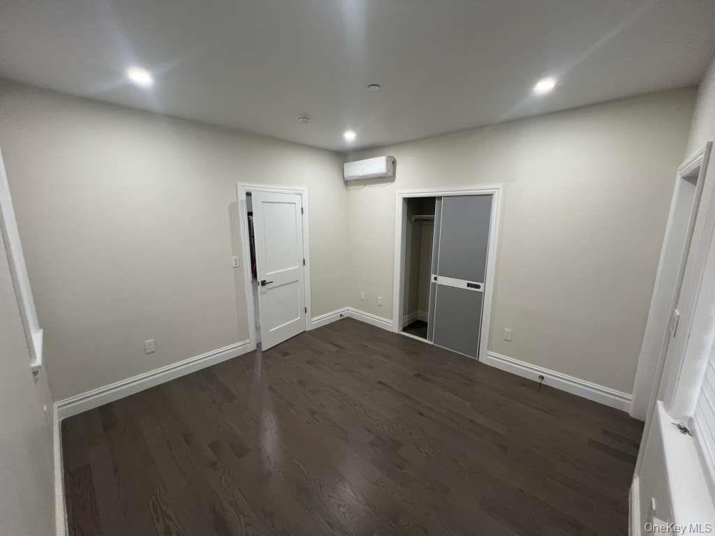 #3 photo, 6114 Cloverdale Blvd, クイーンズ区 Bayside , NY 11364