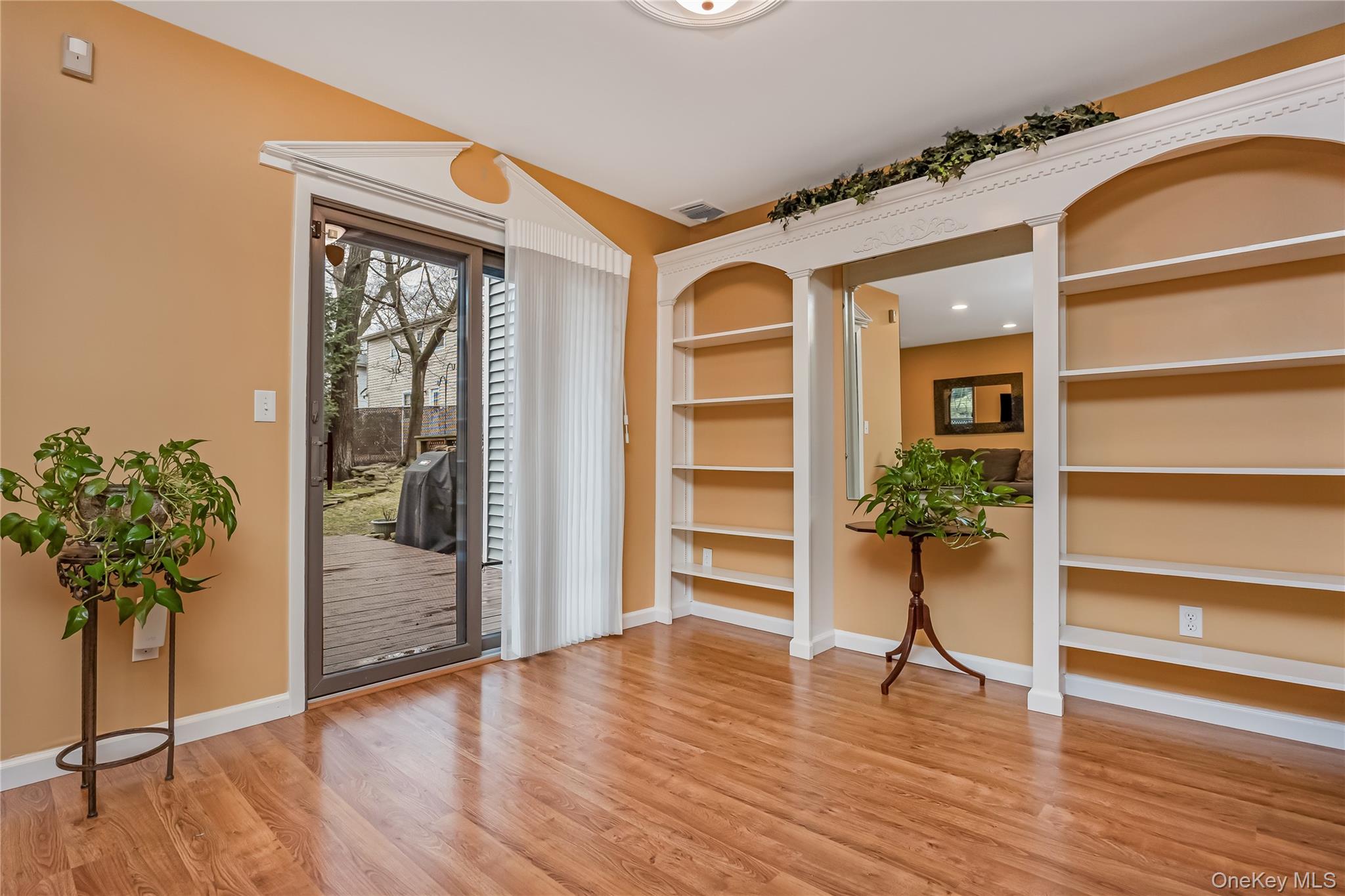 #11 photo, 17 Jeremy Circle, Саффолк ‖ Nesconset , NY 11767