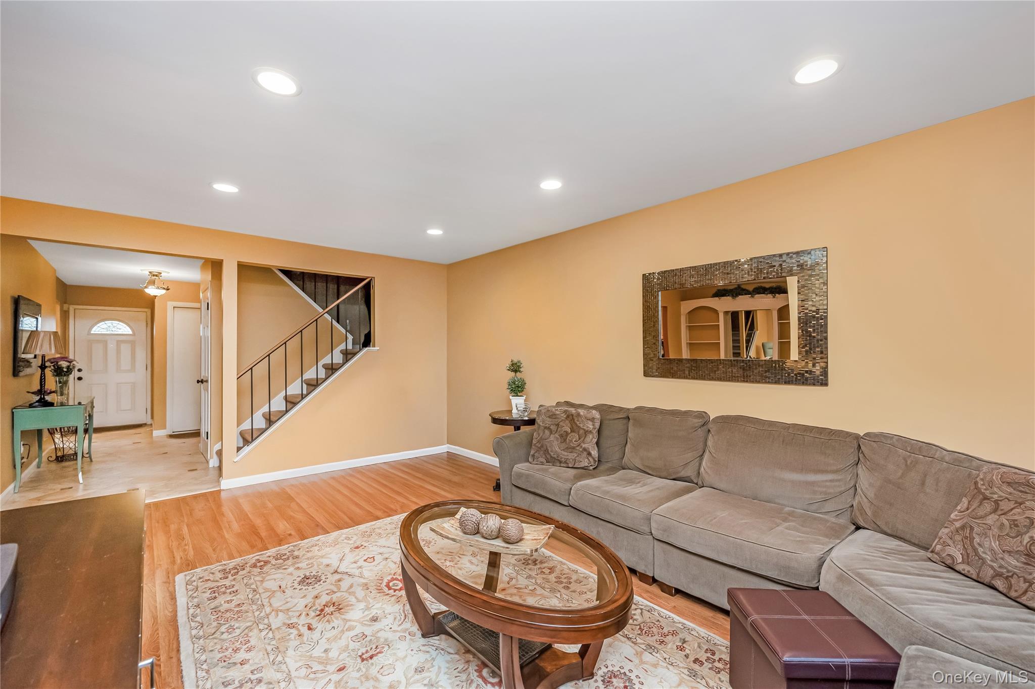 #16 photo, 17 Jeremy Circle, Саффолк ‖ Nesconset , NY 11767