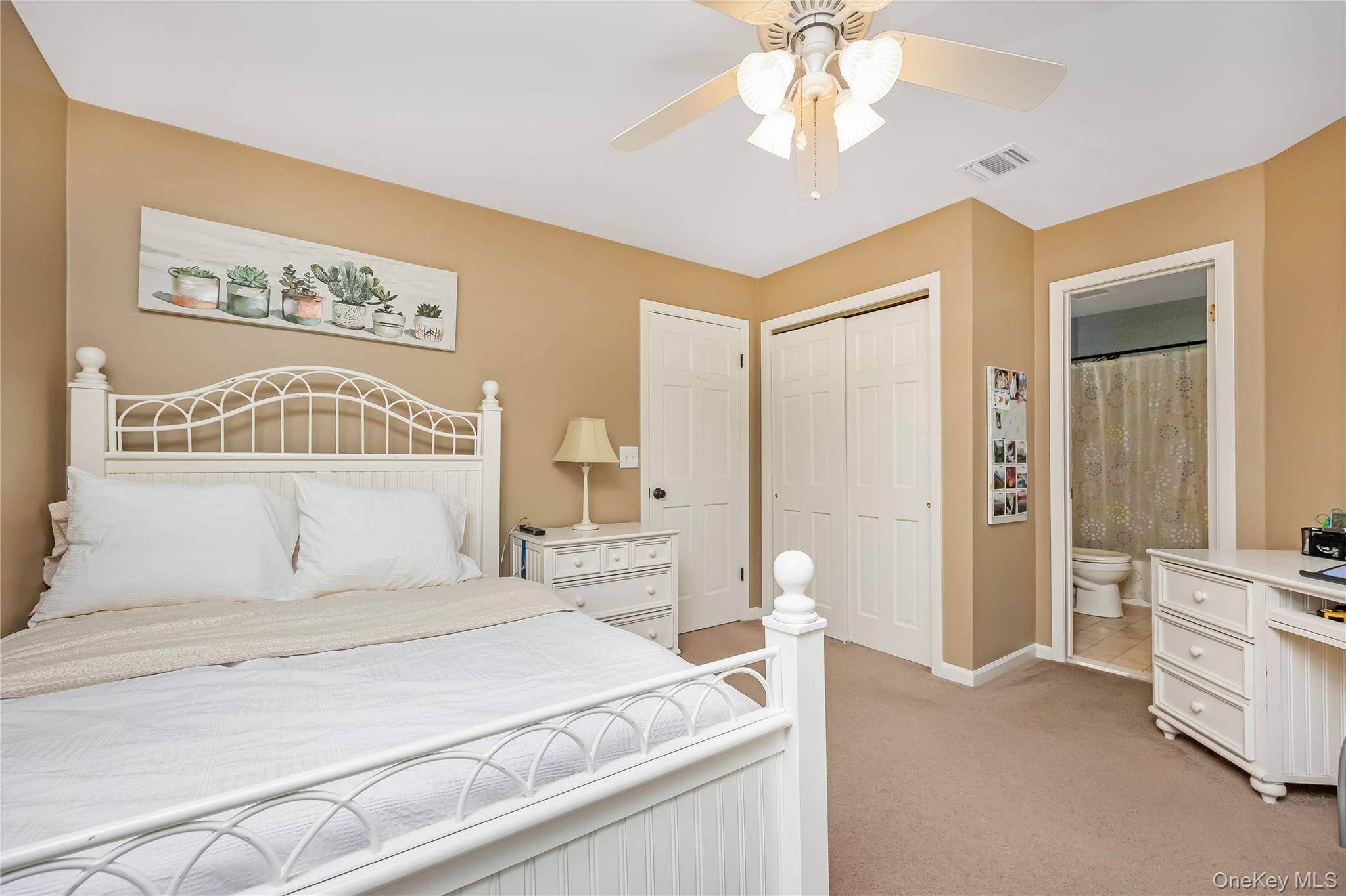 #19 photo, 17 Jeremy Circle, Саффолк ‖ Nesconset , NY 11767