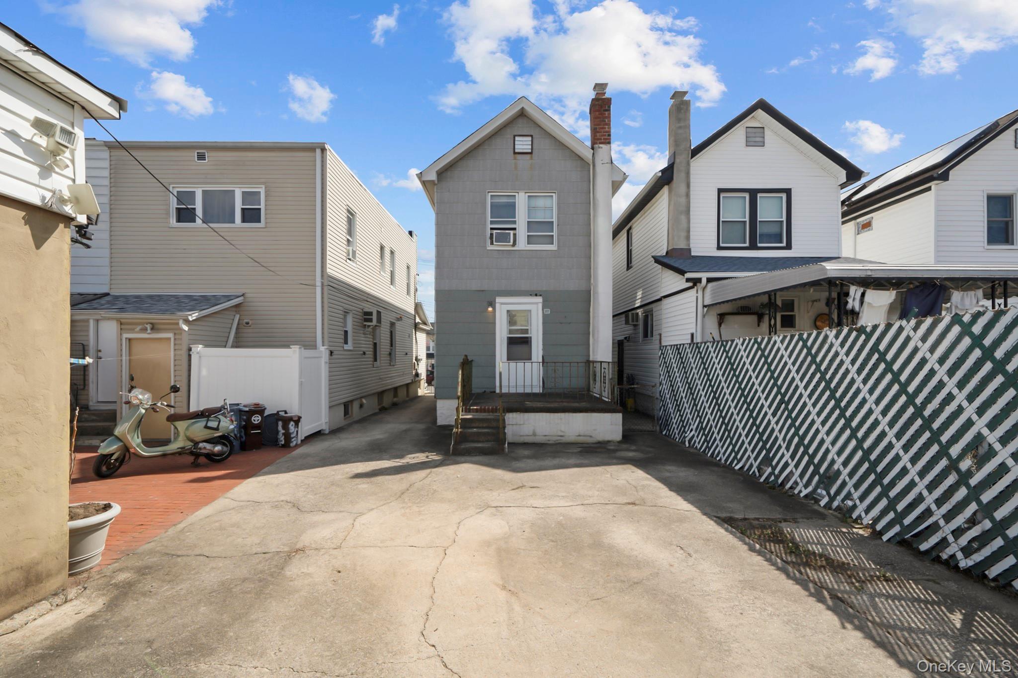 #15 photo, 8511 Sutter Avenue, クイーンズ区 Ozone Park , NY 11417