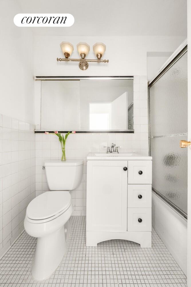 #11 photo, 7 E 14TH Street, マンハッタン Flatiron , NY 10003