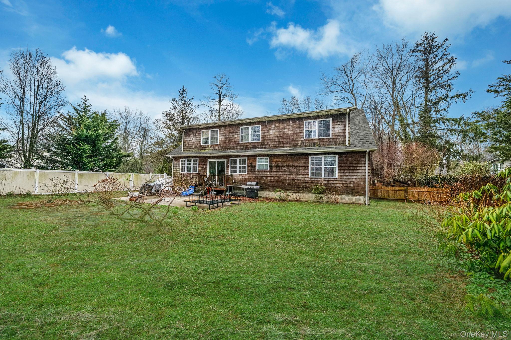 #7 photo, 273 N Country Road, Саффолк ‖ Miller Place , NY 11764