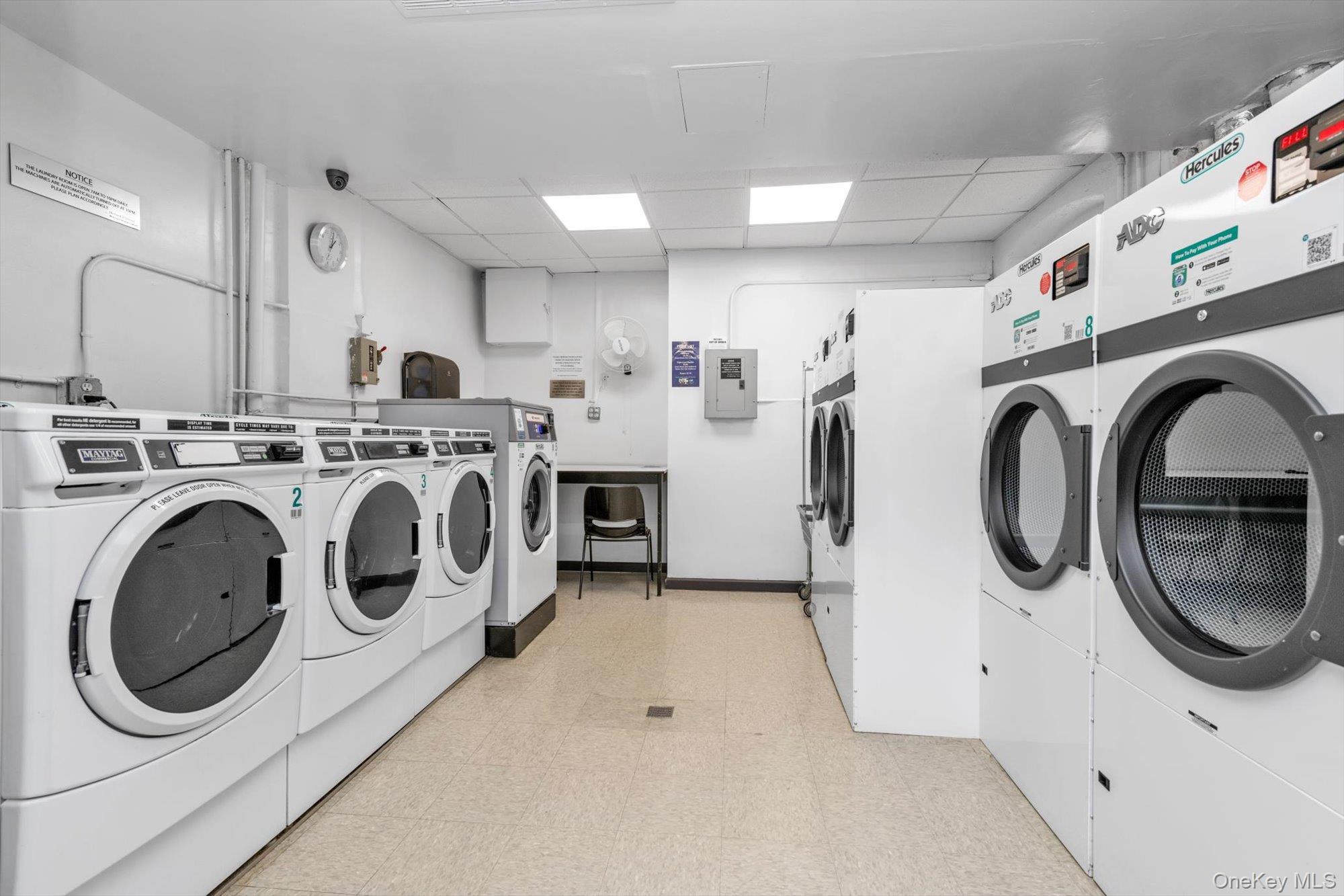 #17 photo, 90 Knightsbridge Road, ナッソー郡 Great Neck , NY 11021