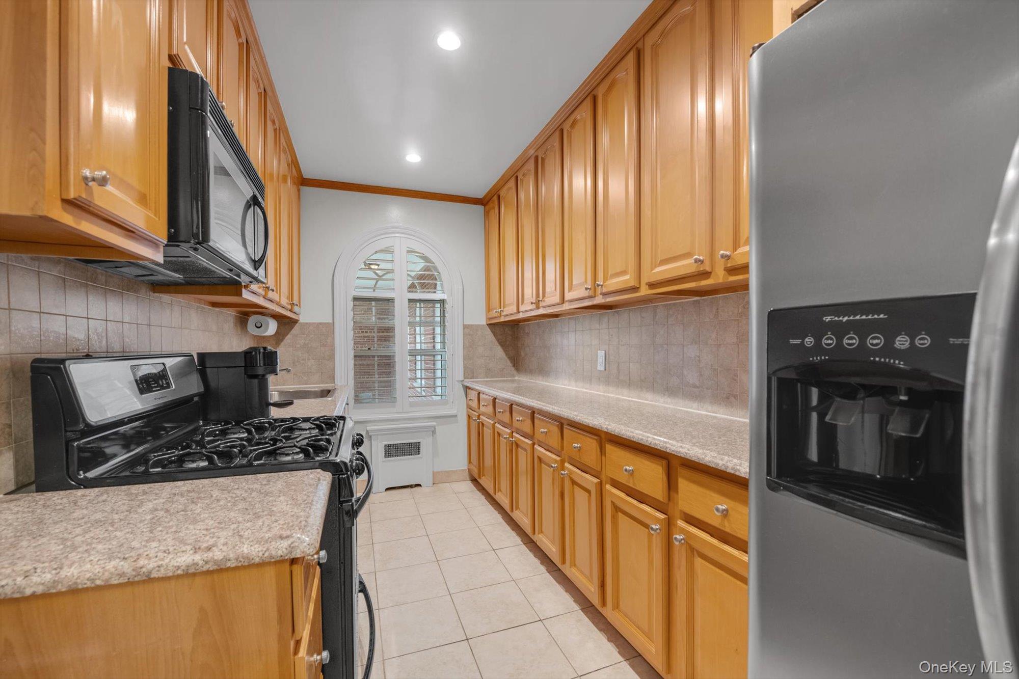 #8 photo, 90 Knightsbridge Road, ナッソー郡 Great Neck , NY 11021