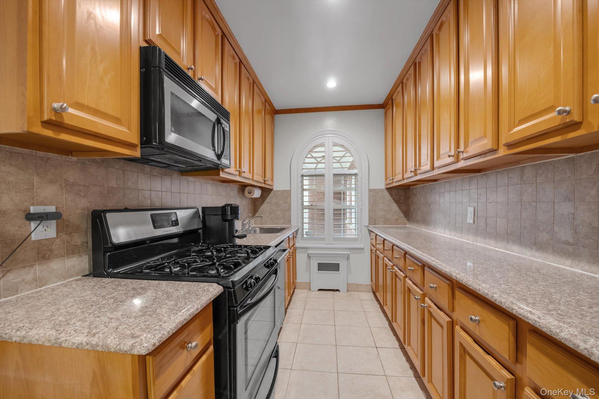 #9 photo, 90 Knightsbridge Road, ナッソー郡 Great Neck , NY 11021