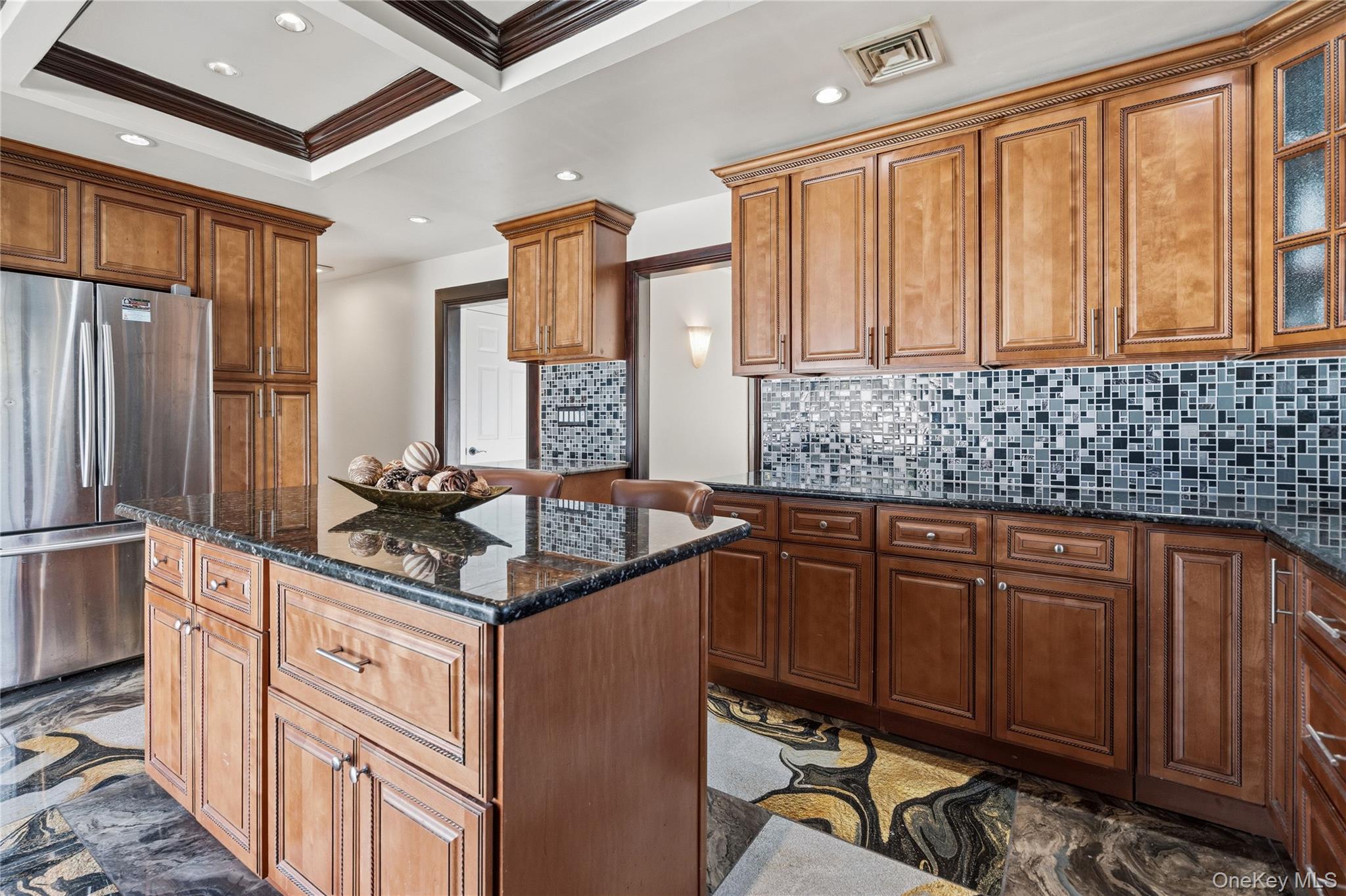 #13 photo, 10 Mont Avenue, Саффолк ‖ Dix Hills , NY 11746