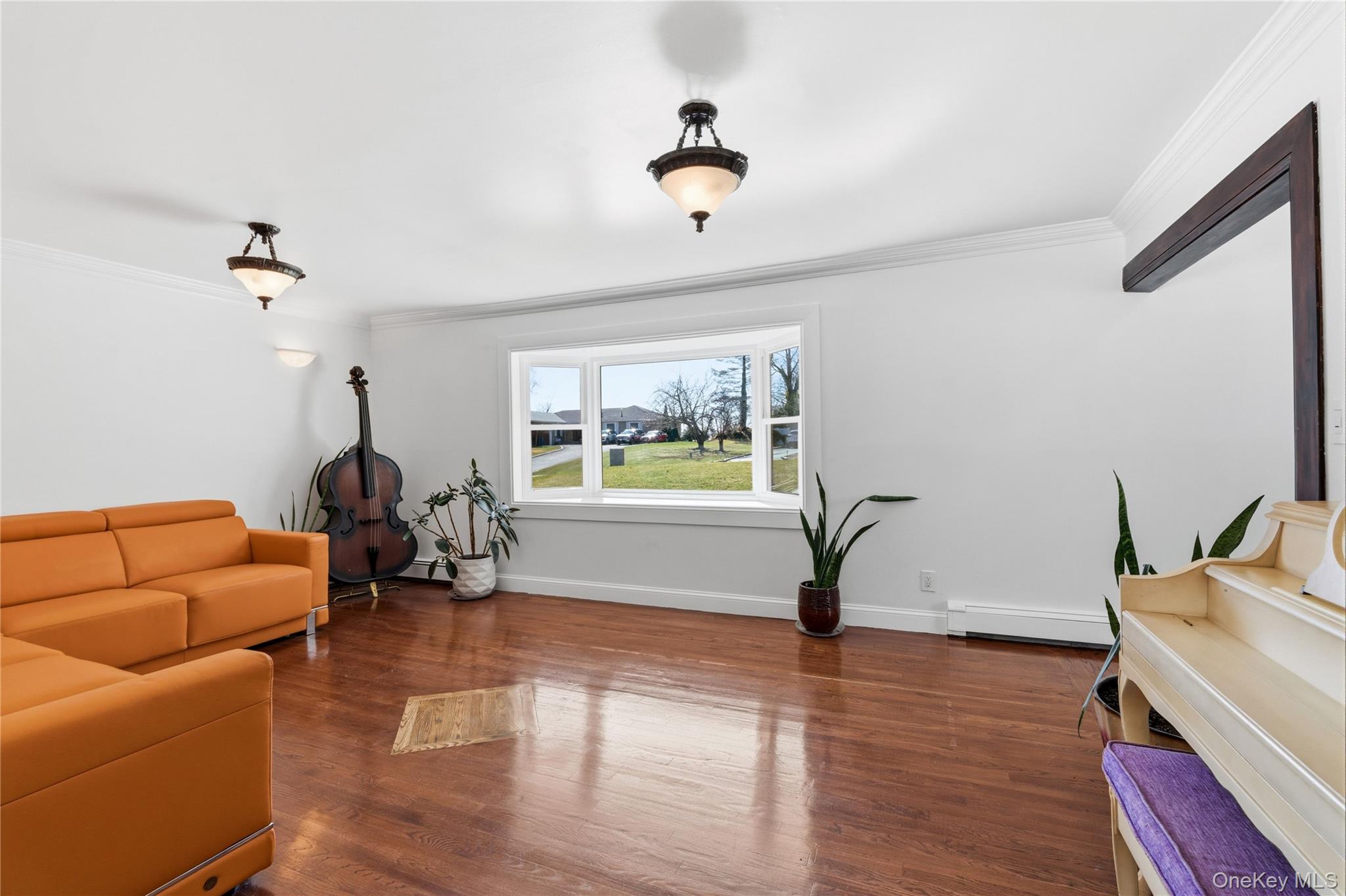 #6 photo, 10 Mont Avenue, Саффолк ‖ Dix Hills , NY 11746