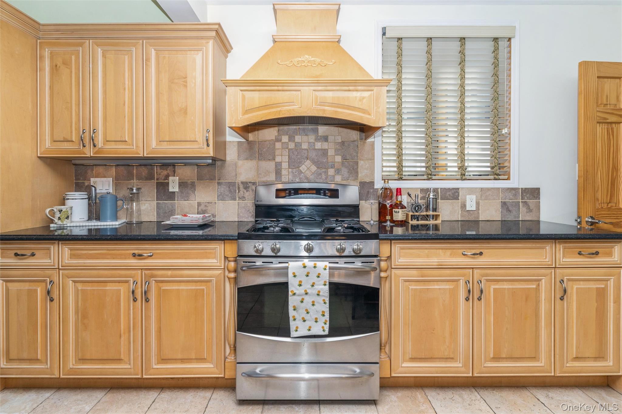 #11 photo, 49 Winter Street, Нассау ‖ Lynbrook , NY 11563