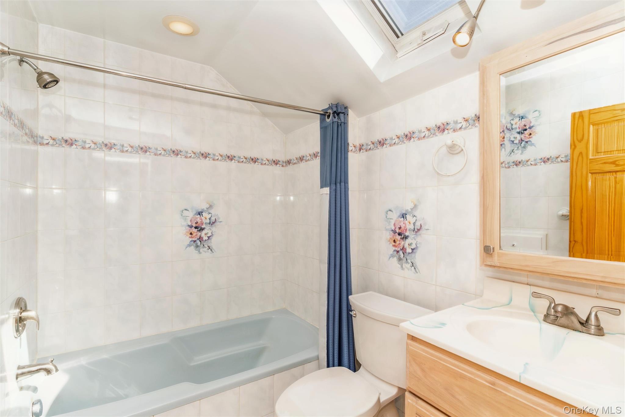 #13 photo, 49 Winter Street, Нассау ‖ Lynbrook , NY 11563