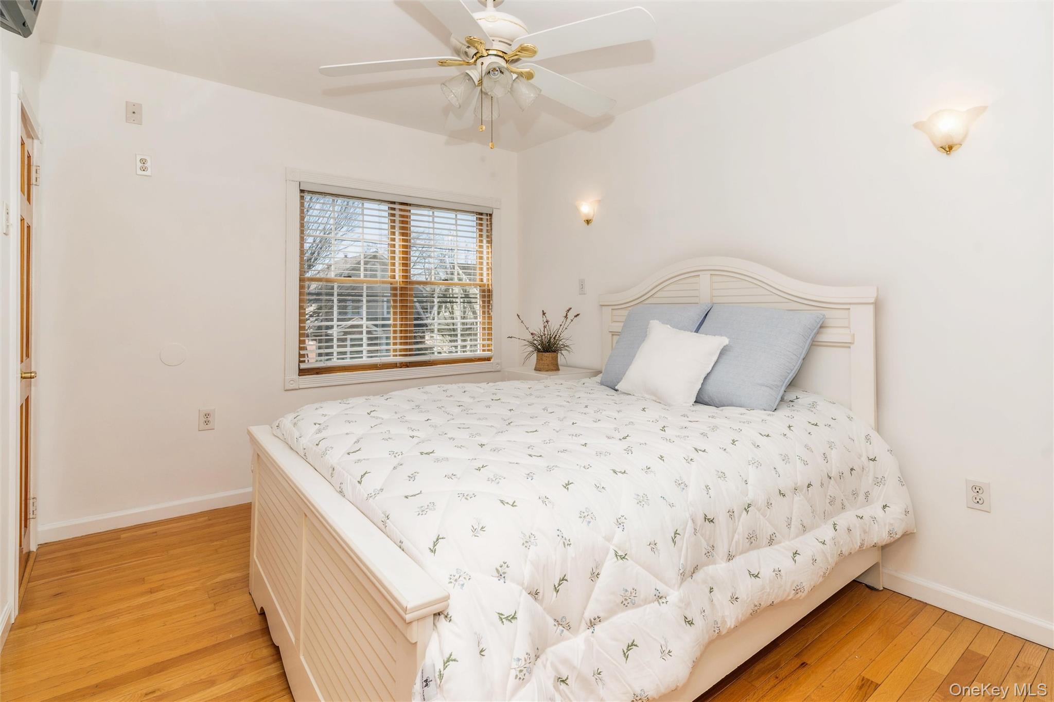 #15 photo, 49 Winter Street, Нассау ‖ Lynbrook , NY 11563