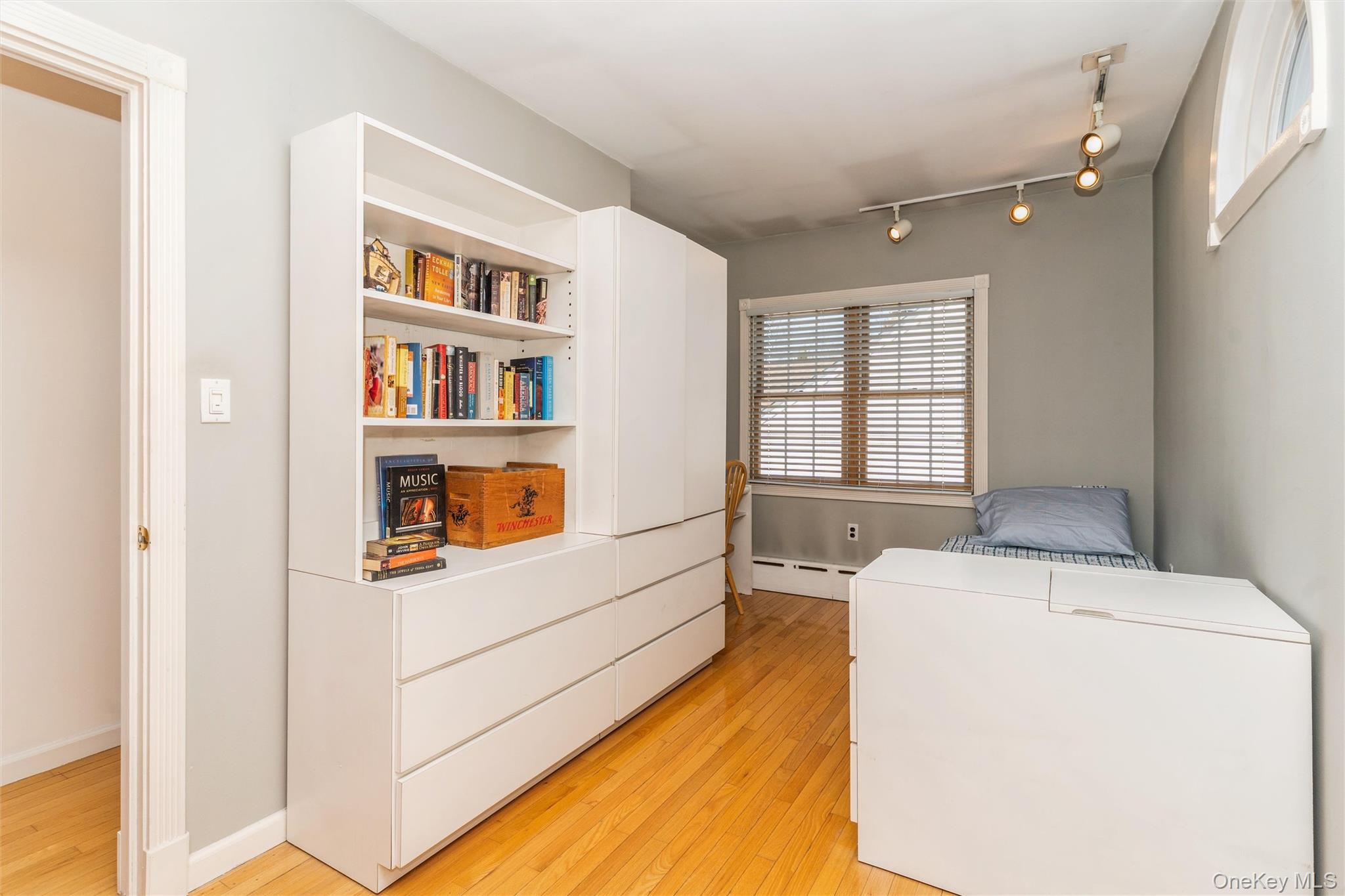 #17 photo, 49 Winter Street, Нассау ‖ Lynbrook , NY 11563