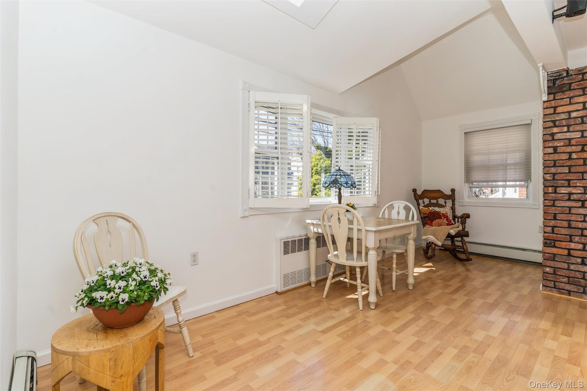 #5 photo, 49 Winter Street, Нассау ‖ Lynbrook , NY 11563