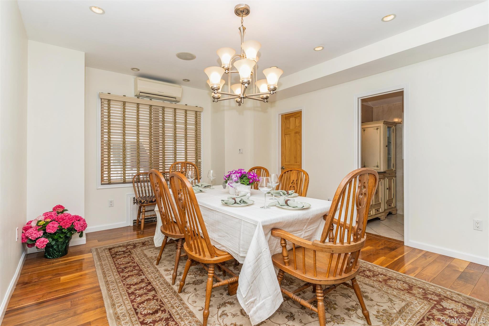 #6 photo, 49 Winter Street, Нассау ‖ Lynbrook , NY 11563