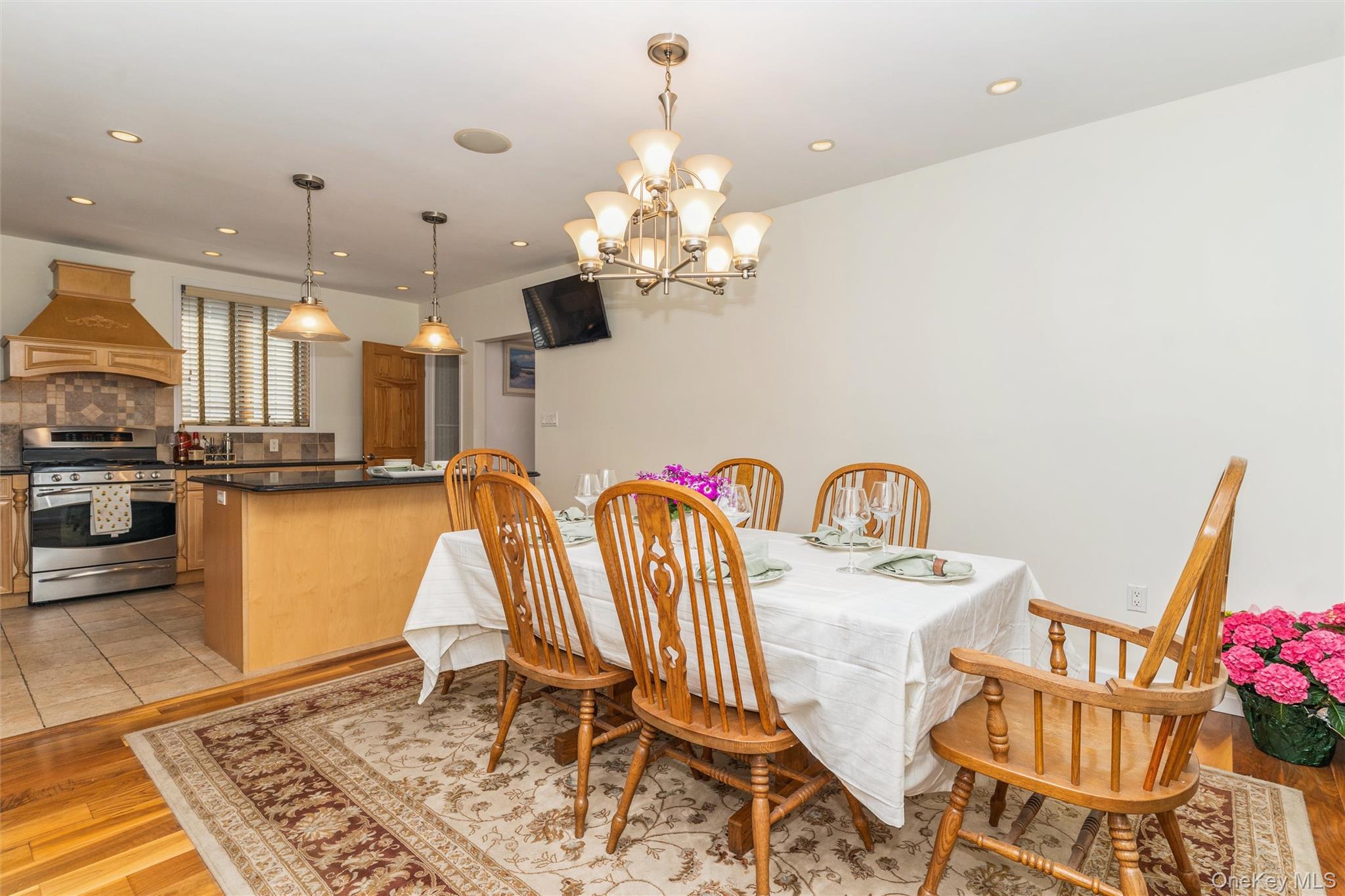 #7 photo, 49 Winter Street, Нассау ‖ Lynbrook , NY 11563