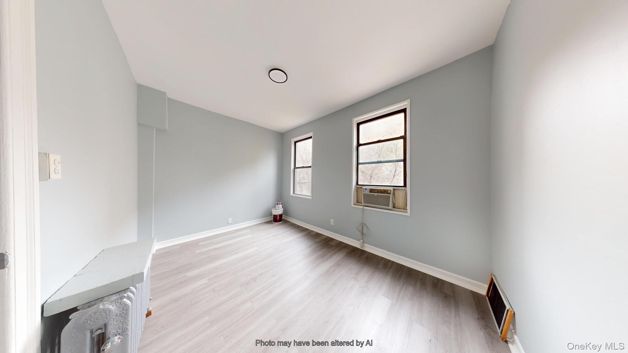 #3 photo, 744 Driggs Avenue, ブルックリン区 Brooklyn , NY 11211