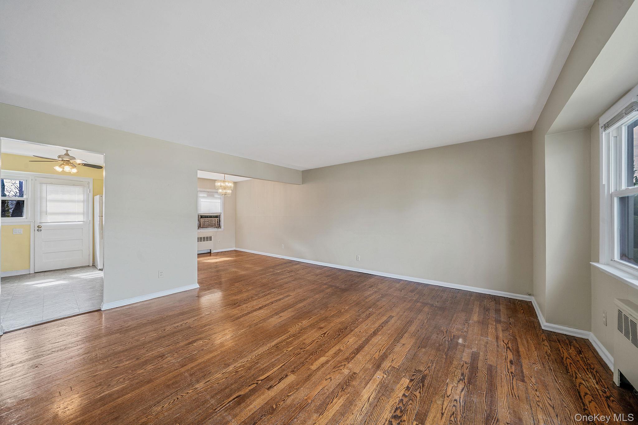 #7 photo, 2492 6th Avenue, East Meadow , NY 11554