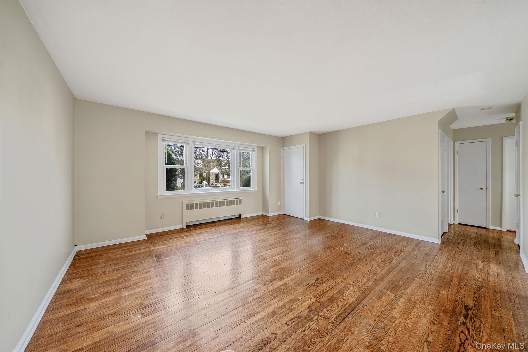 #8 photo, 2492 6th Avenue, East Meadow , NY 11554