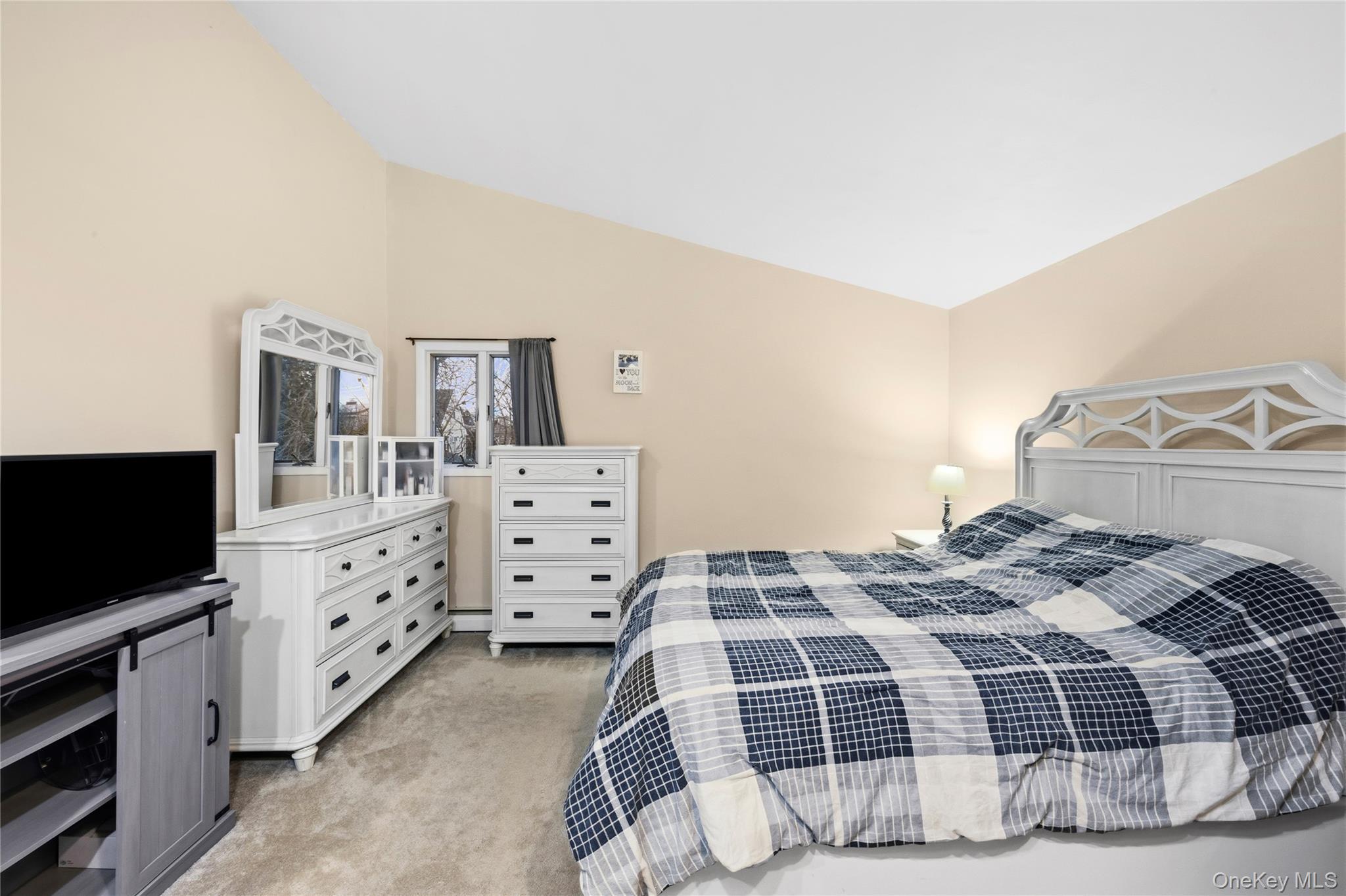 #20 photo, 2582 Centre Avenue, Bellmore , NY 11710