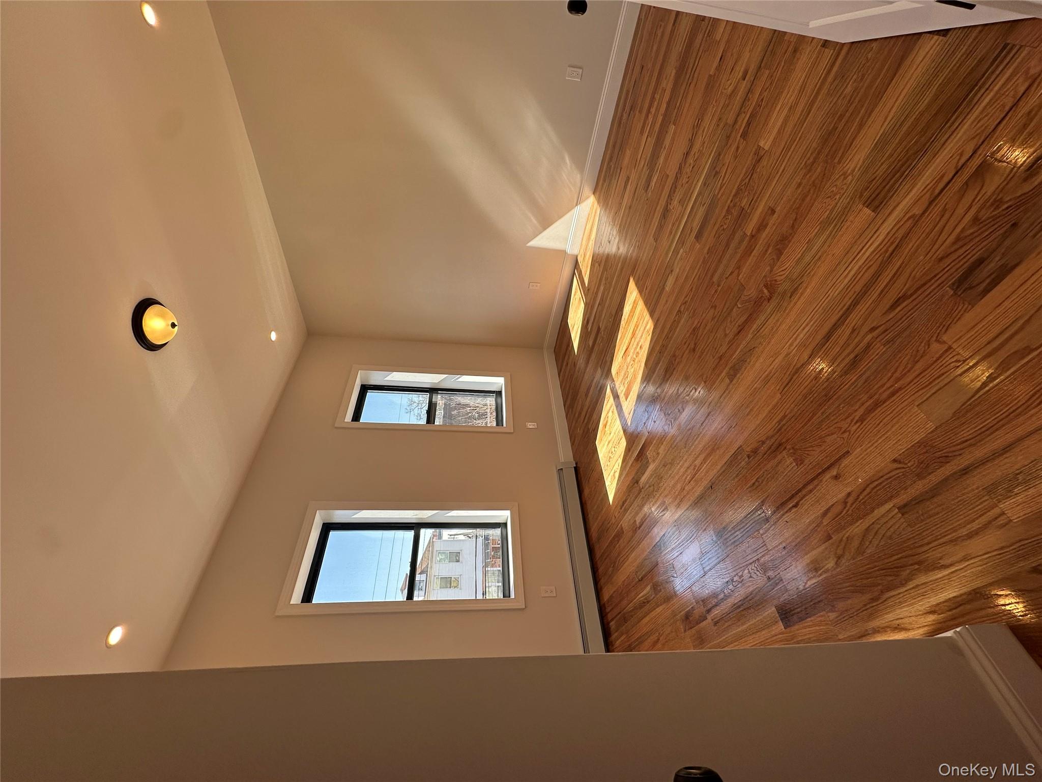 #15 photo, 97-15 75th Street, クイーンズ区 Ozone Park , NY 11416